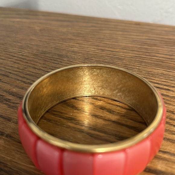 Vintage enamel bangle bracelet. Inside is gold tone. Measures 2 1/2” across. - Picture 3 of 4